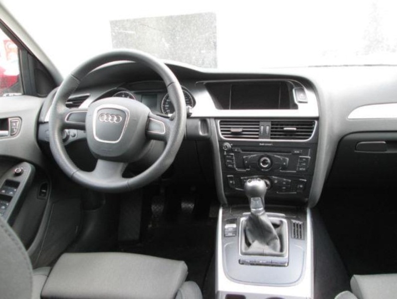 AUDI A4 (01/03/2011) - 