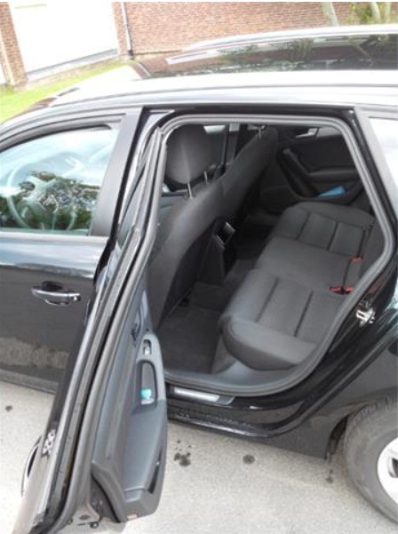 left hand drive AUDI A4 (01/04/2011) -  