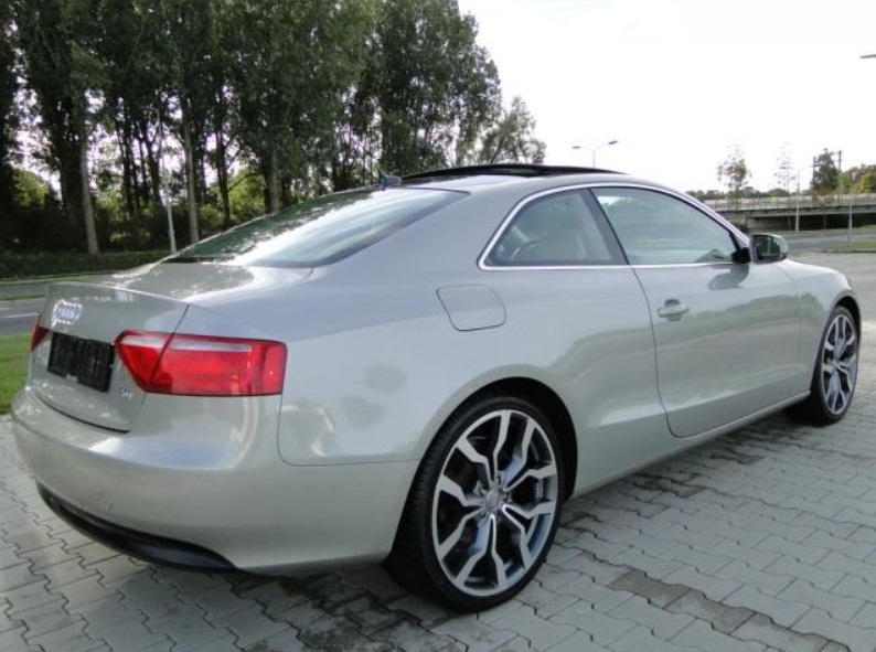 Left hand drive AUDI A5 2.0 TURBO QUATTRO 