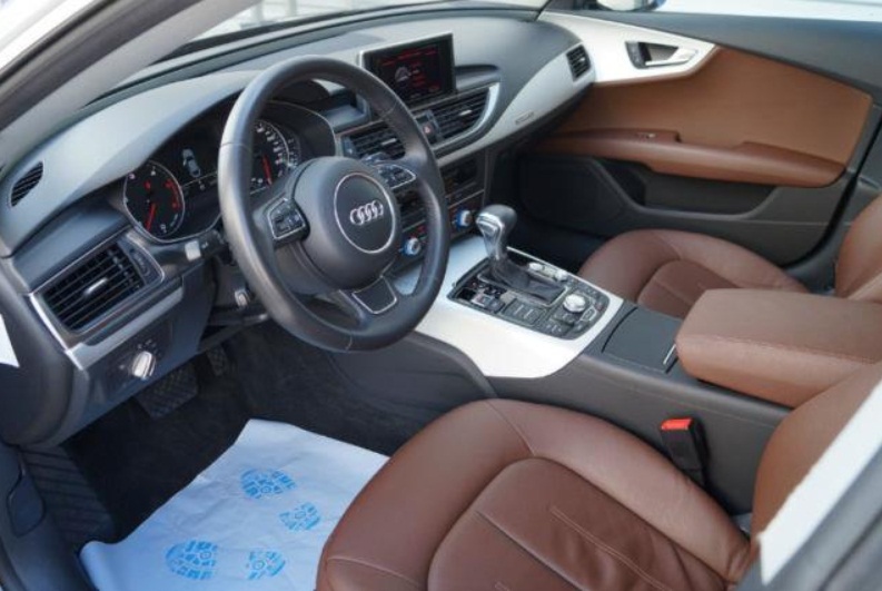 AUDI A7 (01/02/2011) - 