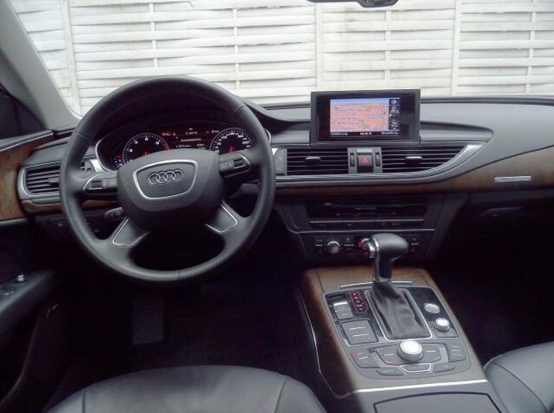 Left hand drive car AUDI A7 (01/09/2010) - 