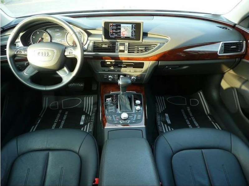 Left hand drive car AUDI A7 (01/10/2010) - 