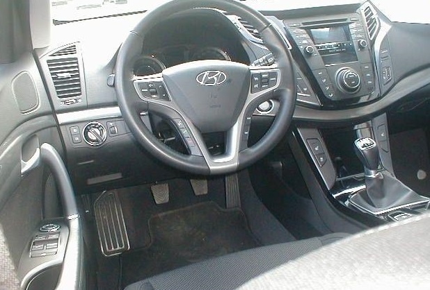 HYUNDAI i40 (01/08/2013) - 