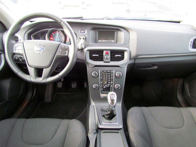 VOLVO V40 (01/12/2012) - 