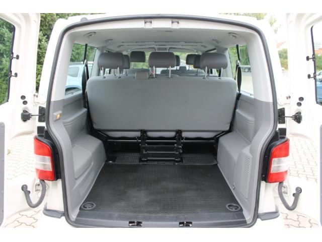 Left hand drive car VOLKSWAGEN CARAVELLE (01/02/2009) - 