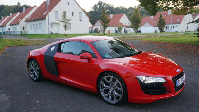 AUDI R8 (01/06/2010) - 