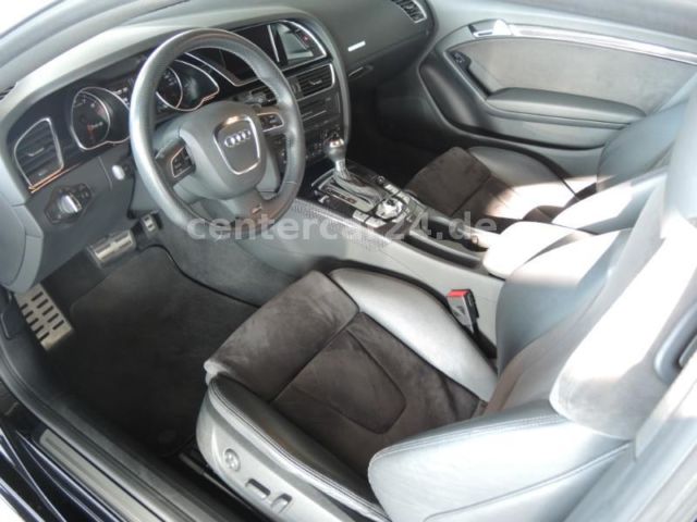 Left hand drive car AUDI RS5 (01/03/2011) - 
