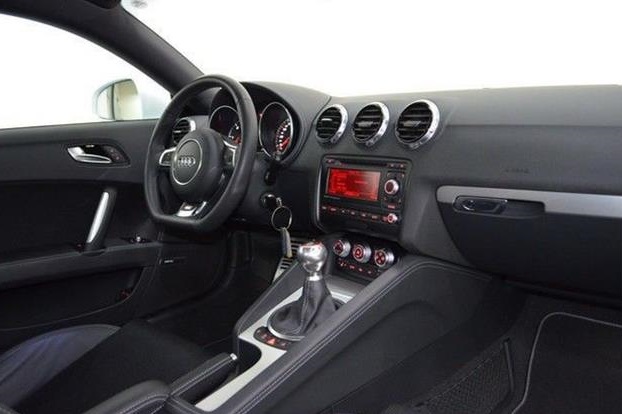 Left hand drive car AUDI TT (02/01/2013) - 