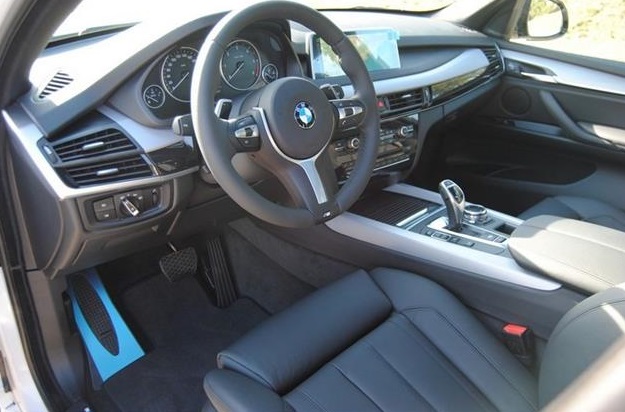 Left hand drive car BMW X5 (01/09/2014) - 