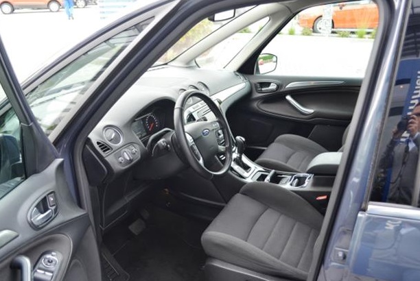 Left hand drive car FORD GALAXY (01/05/2012) - 