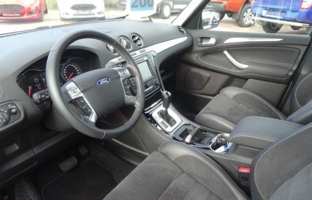 Left hand drive car FORD GALAXY (01/01/2014) - 