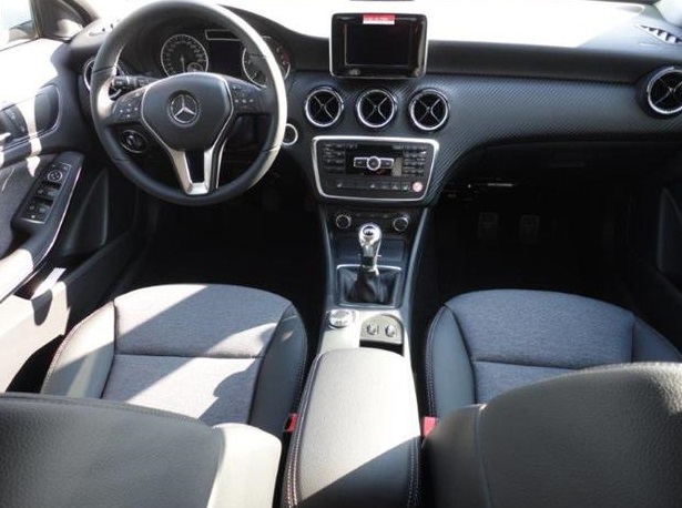 MERCEDES GLA (01/03/2014) - 