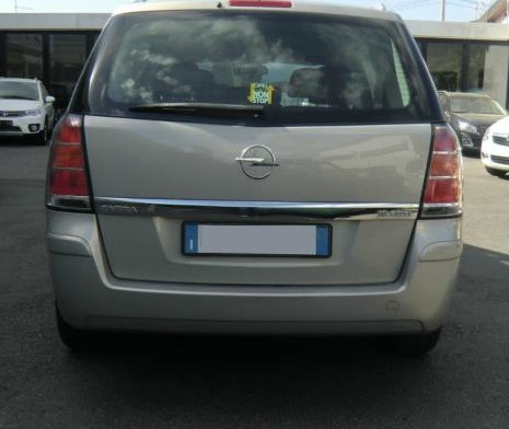 left hand drive OPEL ZAFIRA (01/09/2005) -  