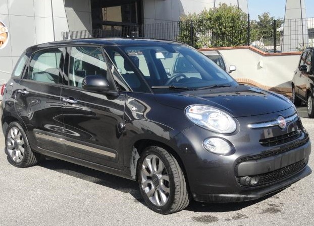 lhd FIAT 500L (01/10/2012) - 