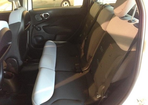 left hand drive FIAT 500L (01/03/2013) -  