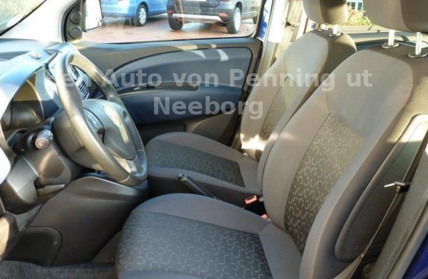 Left hand drive car FIAT DOBLO (01/06/2010) - 