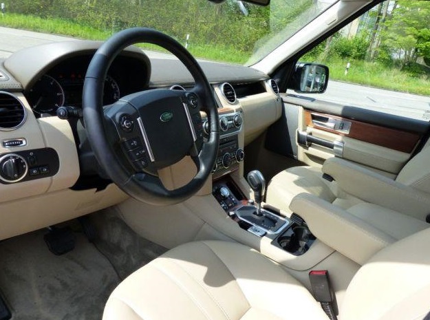 Left hand drive car LANDROVER DISCOVERY (01/11/2011) - 