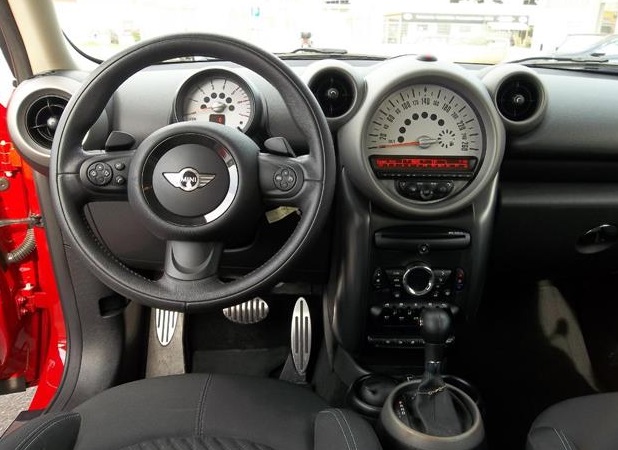 left hand drive MINI COUNTRYMAN (01/12/2012) -  