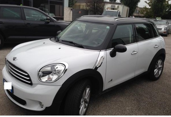 MINI COUNTRYMAN (01/12/2012) - 