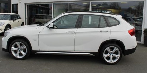 lhd car BMW X1 (01/09/2010) - 