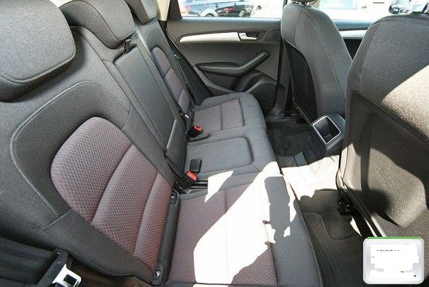 left hand drive AUDI Q5 (01/04/2012) -  