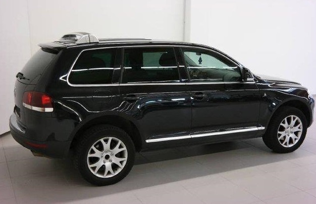 lhd car VOLKSWAGEN TOUAREG (01/12/2008) - 