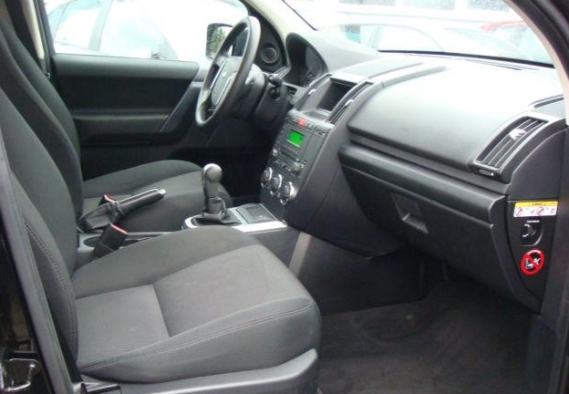 Left hand drive car LANDROVER FREELANDER (01/03/2011) - 