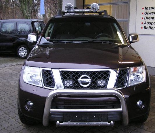 lhd car NISSAN NAVARA (01/03/2012) - 