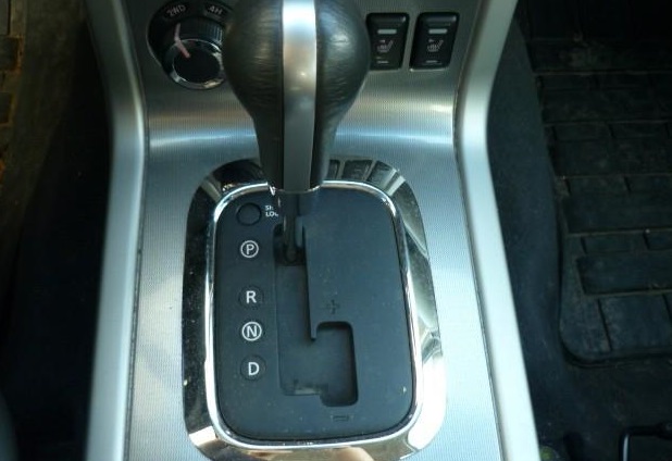 left hand drive NISSAN NAVARA (01/07/2012) -  