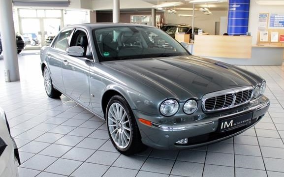 JAGUAR XJ6 (01/05/2006) - 