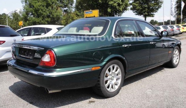 Left hand drive car JAGUAR XJ6 (01/10/2004) - 