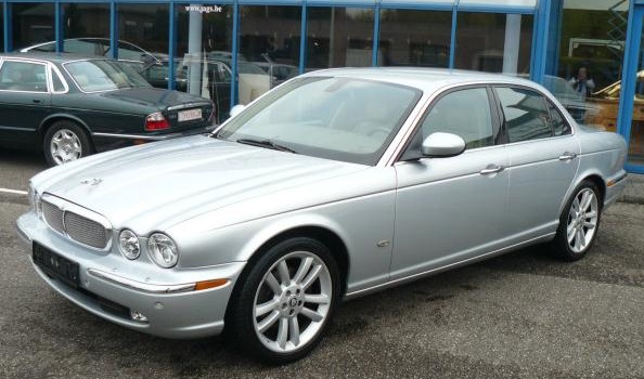 JAGUAR XJ6 (01/08/2006) - 