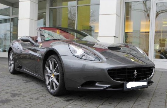 Left hand drive FERRARI CALIFORNIA 4.3 V8 CONVERTIBLE