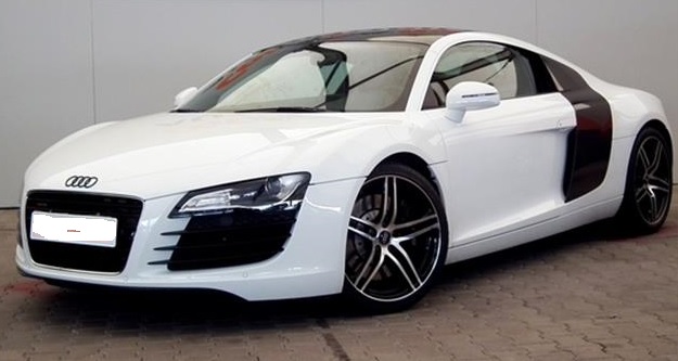 Left hand drive AUDI R8 4.2 FSI 430BHP FACE LIFT R-TRONIC QUATTRO