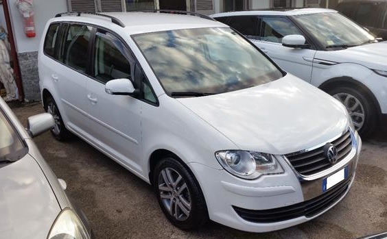 VOLKSWAGEN TOURAN (01/02/2009) - 