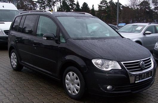 lhd VOLKSWAGEN TOURAN (01/09/2008) - 