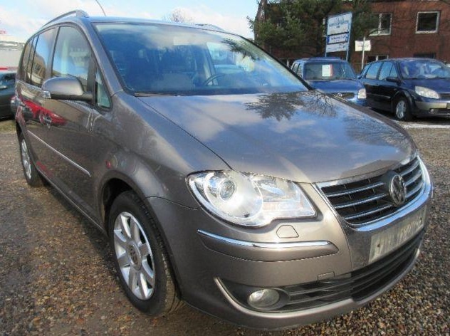 lhd car VOLKSWAGEN TOURAN (01/02/2009) - 