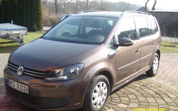 VOLKSWAGEN TOURAN (01/02/2011) - 