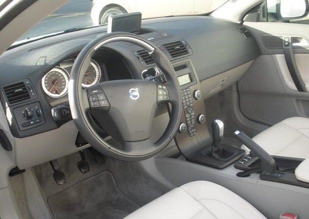 VOLVO C70 (01/07/2012) - 