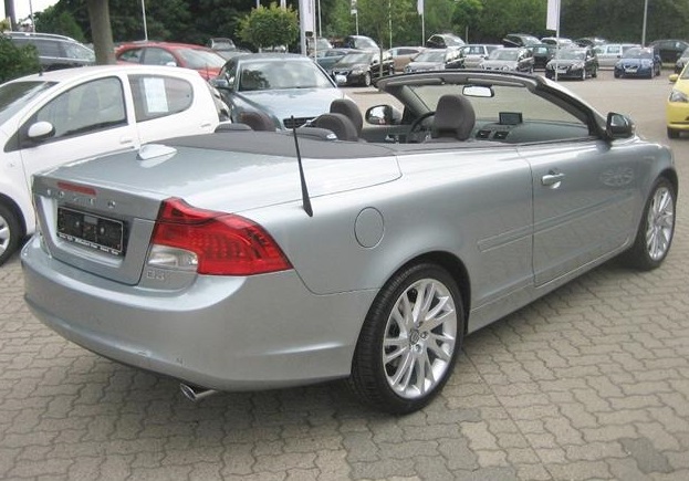 VOLVO C70 (01/10/2013) - 