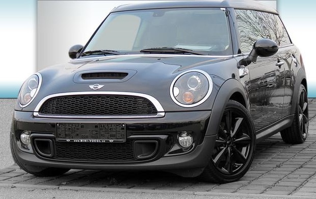 Left hand drive MINI CLUBMAN 2.0 SD AUTOMATIC