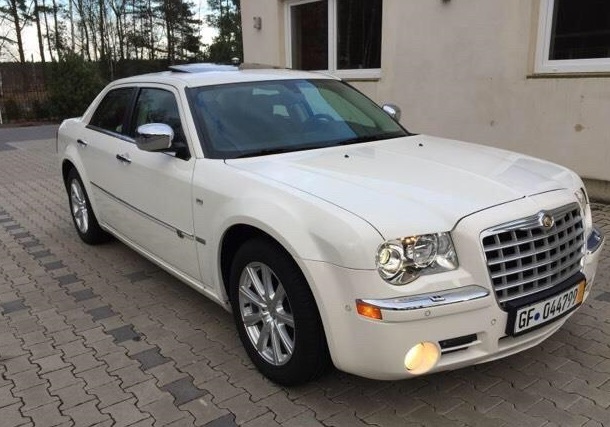 CHRYSLER 300C (01/01/2011) - 