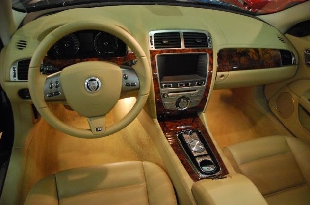 JAGUAR XKR (01/11/2010) - 