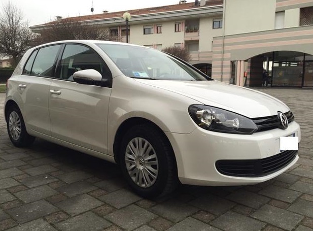 lhd car VOLKSWAGEN GOLF (01/04/2011) - 