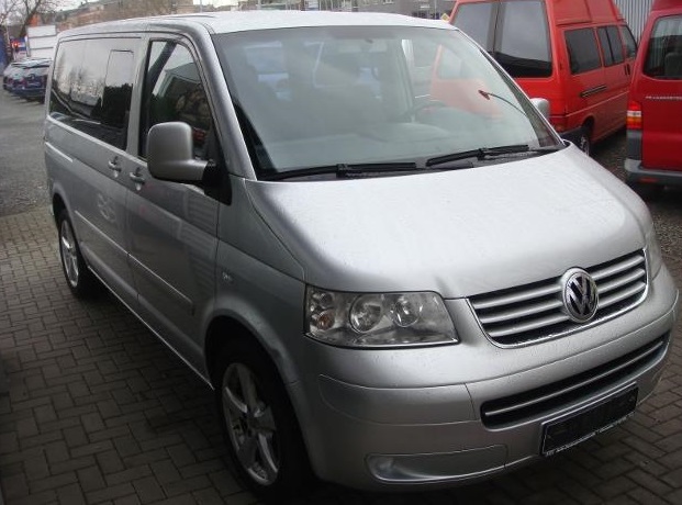 VOLKSWAGEN MULTIVAN (01/06/2005) - 