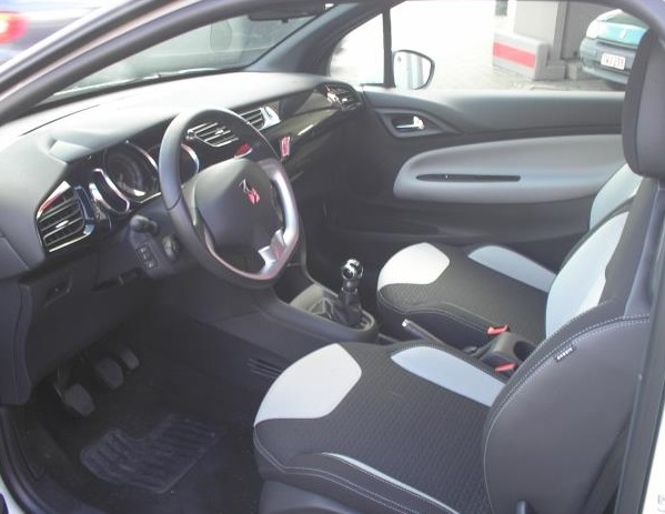 CITROEN DS3 (01/09/2011) - 