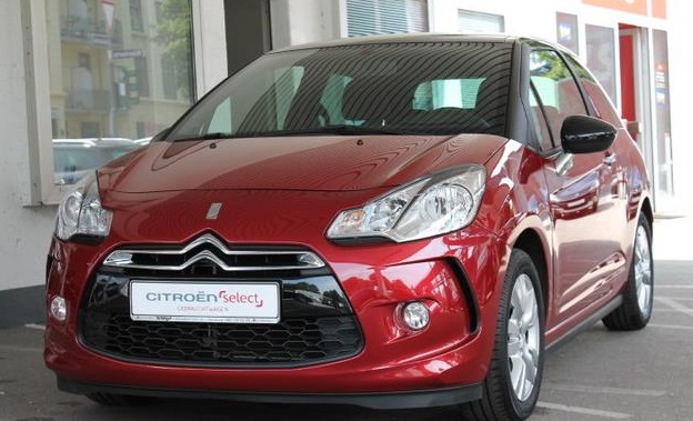 Left hand drive CITROEN DS3 1.4 VTI CHIC