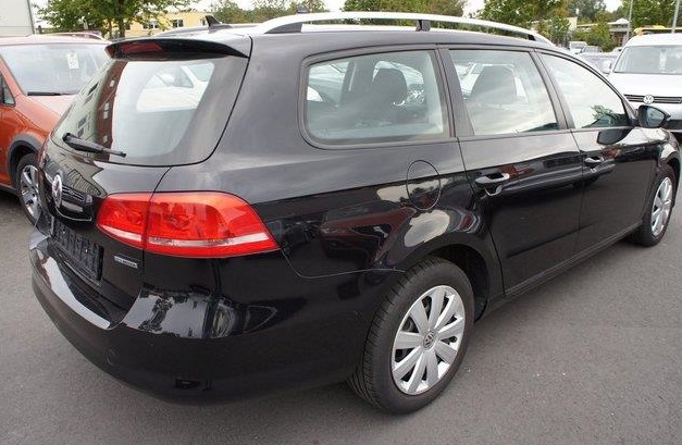 lhd car VOLKSWAGEN PASSAT (01/11/2011) - 