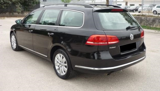 VOLKSWAGEN PASSAT (01/06/2011) - 