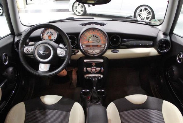 Left hand drive car MINI COOPER (01/03/2008) - 